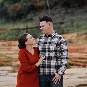 Meet your Posher, Caitlin